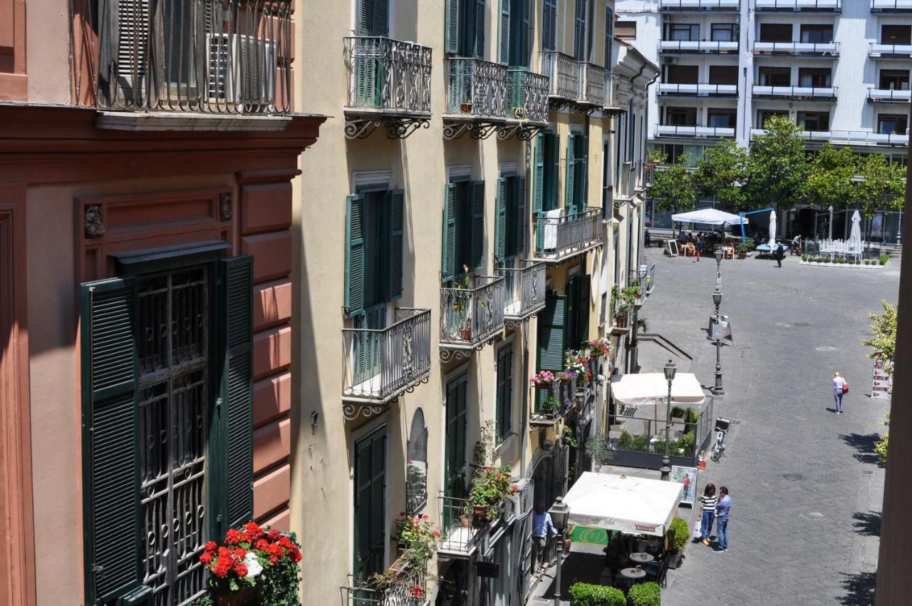 Capofortuna B&B Salerno Centro Экстерьер фото